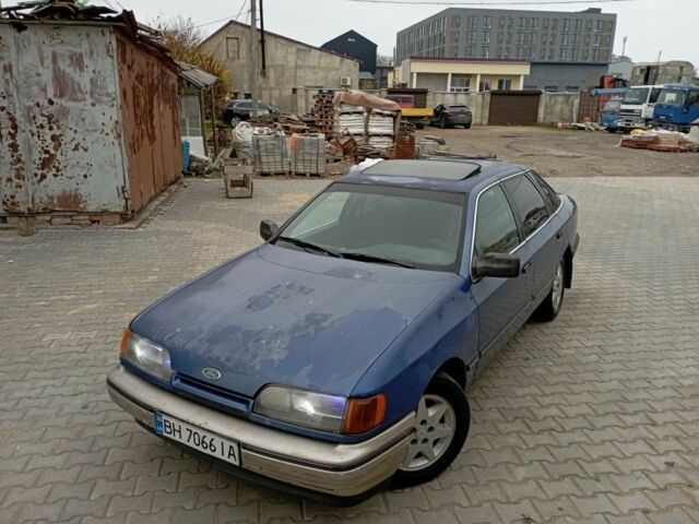 Синий Форд Скорпио, объемом двигателя 2 л и пробегом 400 тыс. км за 600 $, фото 2 на Automoto.ua