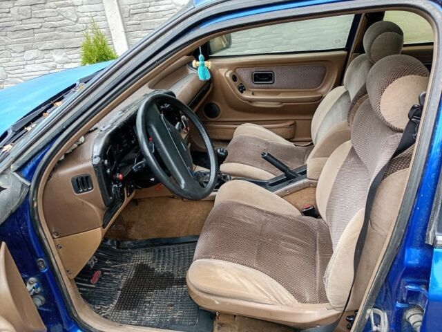 Синий Форд Скорпио, объемом двигателя 2 л и пробегом 2 тыс. км за 950 $, фото 6 на Automoto.ua