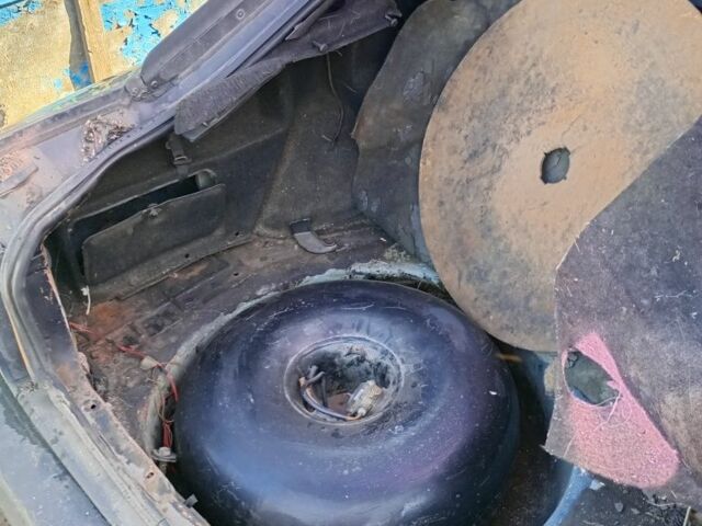 Синий Форд Скорпио, объемом двигателя 2 л и пробегом 1 тыс. км за 308 $, фото 5 на Automoto.ua