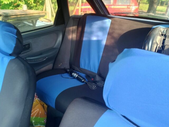 Форд Скорпио 1989 в Житомире на Automoto.ua Синий Форд Скорпио, объемом двигателя 2 л и пробегом 186 тыс. км за 955 $, фото 5 на Automoto.ua