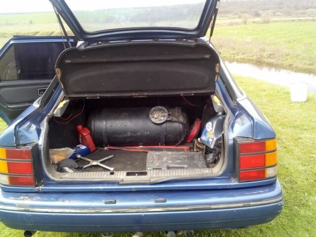 Синій Форд Скорпіо, об'ємом двигуна 2.4 л та пробігом 180 тис. км за 2200 $, фото 10 на Automoto.ua