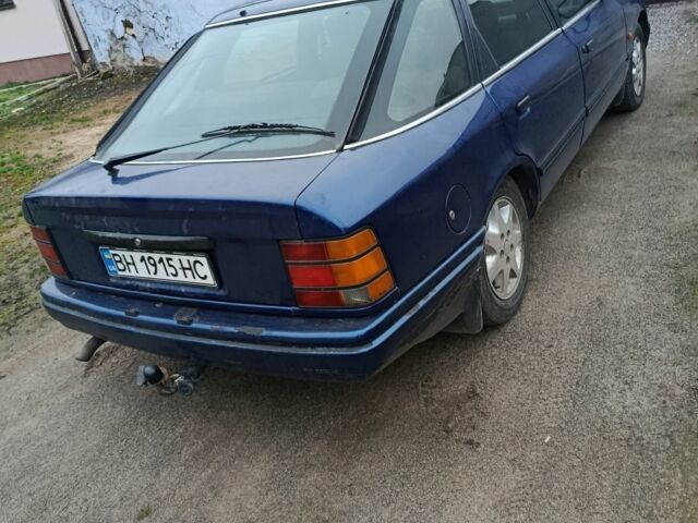 Синий Форд Скорпио, объемом двигателя 2 л и пробегом 246 тыс. км за 1300 $, фото 6 на Automoto.ua