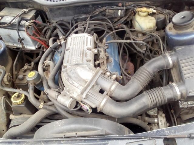 Синій Форд Скорпіо, об'ємом двигуна 2.4 л та пробігом 180 тис. км за 2200 $, фото 2 на Automoto.ua