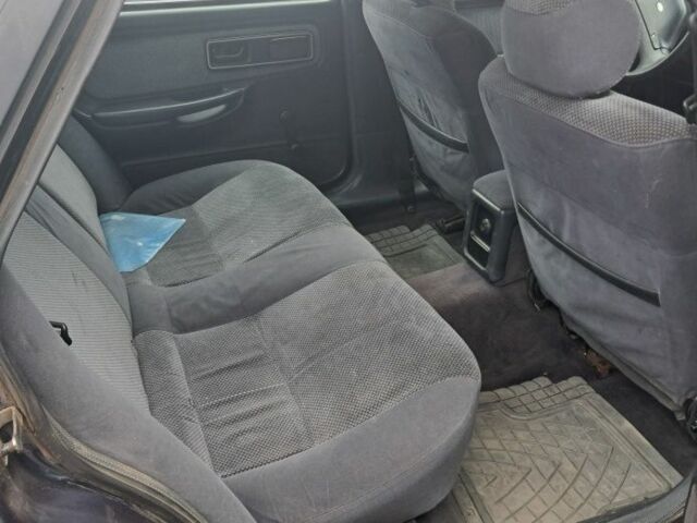 Синий Форд Скорпио, объемом двигателя 2 л и пробегом 368 тыс. км за 1183 $, фото 3 на Automoto.ua