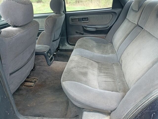 Синий Форд Скорпио, объемом двигателя 2 л и пробегом 36 тыс. км за 1550 $, фото 6 на Automoto.ua