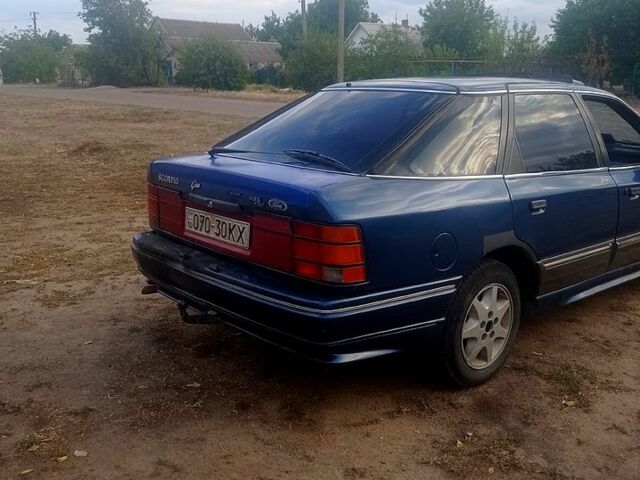 Синий Форд Скорпио, объемом двигателя 2 л и пробегом 439 тыс. км за 700 $, фото 9 на Automoto.ua