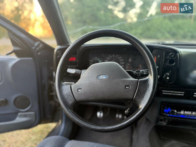 Синий Форд Скорпио, объемом двигателя 0 л и пробегом 555 тыс. км за 800 $, фото 14 на Automoto.ua