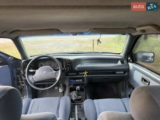 Синий Форд Скорпио, объемом двигателя 0 л и пробегом 555 тыс. км за 800 $, фото 13 на Automoto.ua