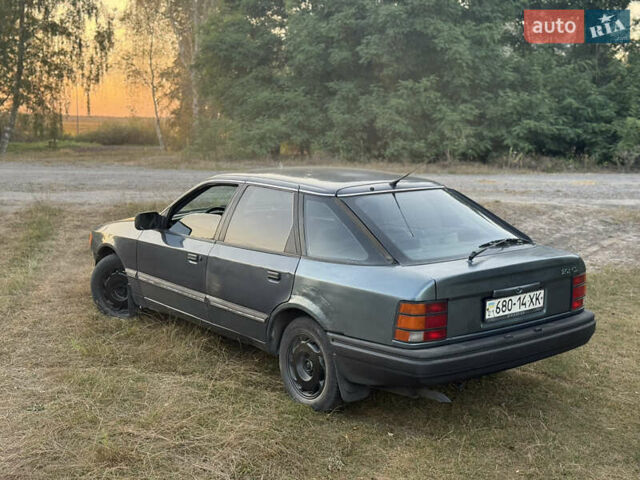 Синий Форд Скорпио, объемом двигателя 0 л и пробегом 555 тыс. км за 800 $, фото 5 на Automoto.ua