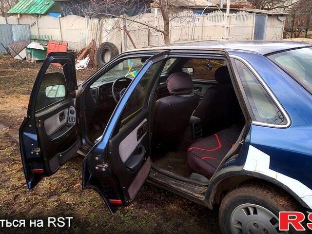 Синий Форд Скорпио, объемом двигателя 2 л и пробегом 500 тыс. км за 1300 $, фото 3 на Automoto.ua