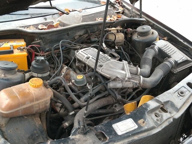 Синій Форд Скорпіо, об'ємом двигуна 2.9 л та пробігом 240 тис. км за 800 $, фото 4 на Automoto.ua