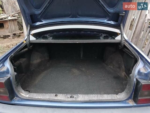 Форд Скорпіо 1990 у Зенькове на Automoto.ua Синій Форд Скорпіо, об'ємом двигуна 2 л та пробігом 308 тис. км за 2000 $, фото 2 на Automoto.ua