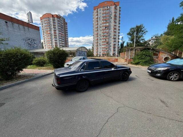 Синий Форд Скорпио, объемом двигателя 0 л и пробегом 320 тыс. км за 1005 $, фото 4 на Automoto.ua