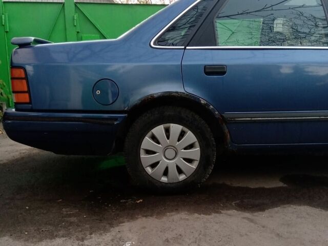 Синій Форд Скорпіо, об'ємом двигуна 0 л та пробігом 100 тис. км за 550 $, фото 1 на Automoto.ua