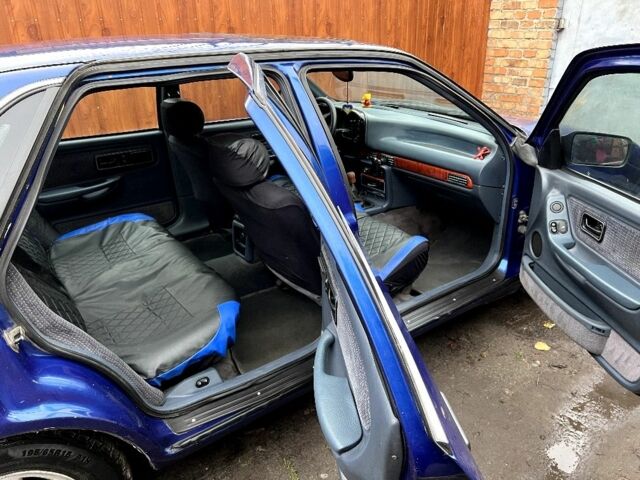 Синій Форд Скорпіо, об'ємом двигуна 2 л та пробігом 300 тис. км за 1350 $, фото 2 на Automoto.ua