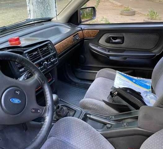 Синий Форд Скорпио, объемом двигателя 2 л и пробегом 155 тыс. км за 1450 $, фото 16 на Automoto.ua