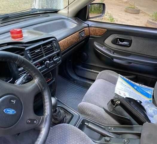 Синий Форд Скорпио, объемом двигателя 2 л и пробегом 155 тыс. км за 1450 $, фото 15 на Automoto.ua