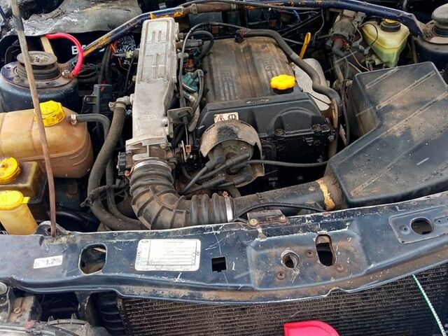 Синий Форд Скорпио, объемом двигателя 2 л и пробегом 400 тыс. км за 1000 $, фото 6 на Automoto.ua