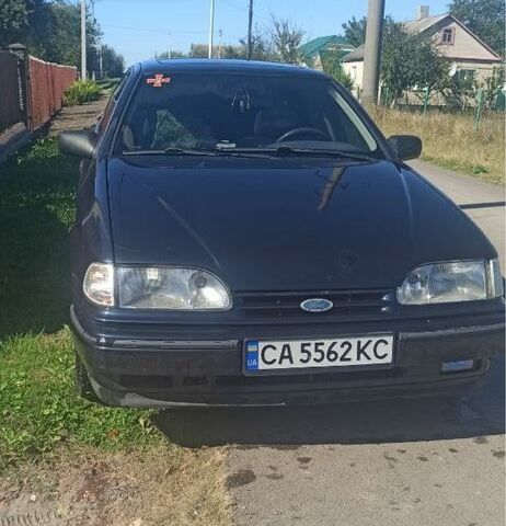 Синій Форд Скорпіо, об'ємом двигуна 2 л та пробігом 500 тис. км за 3000 $, фото 1 на Automoto.ua