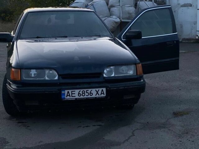 Синий Форд Скорпио, объемом двигателя 2 л и пробегом 180 тыс. км за 1264 $, фото 5 на Automoto.ua