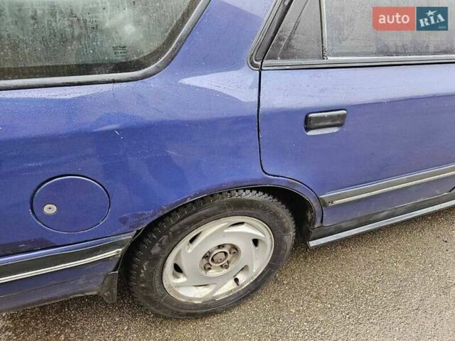 Синий Форд Скорпио, объемом двигателя 2 л и пробегом 300 тыс. км за 1250 $, фото 13 на Automoto.ua