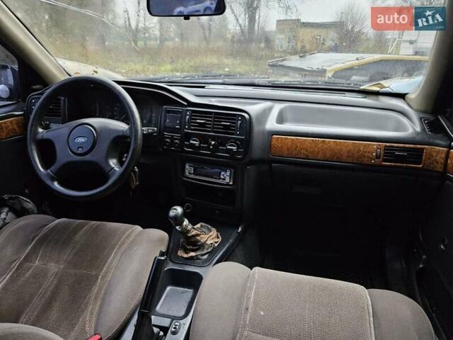 Синий Форд Скорпио, объемом двигателя 2 л и пробегом 300 тыс. км за 1250 $, фото 32 на Automoto.ua