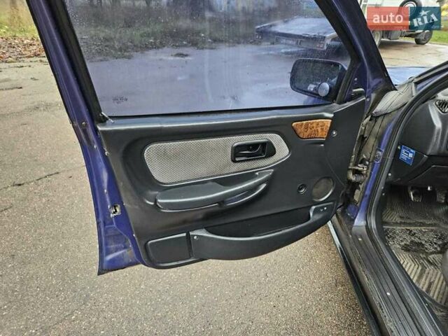 Синий Форд Скорпио, объемом двигателя 2 л и пробегом 300 тыс. км за 1250 $, фото 25 на Automoto.ua