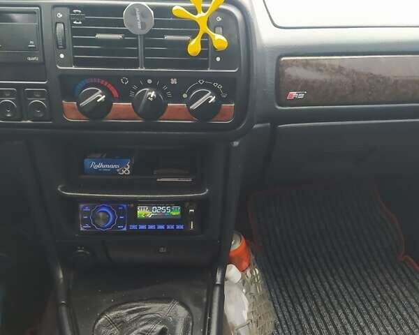 Синій Форд Скорпіо, об'ємом двигуна 2 л та пробігом 315 тис. км за 1700 $, фото 19 на Automoto.ua