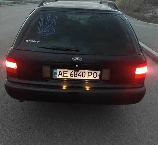 Синий Форд Скорпио, объемом двигателя 2 л и пробегом 300 тыс. км за 1994 $, фото 12 на Automoto.ua