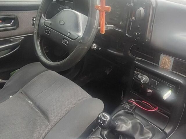 Форд Скорпио 1990 в Броварах на Automoto.ua Синий Форд Скорпио, объемом двигателя 0 л и пробегом 200 тыс. км за 1300 $, фото 2 на Automoto.ua