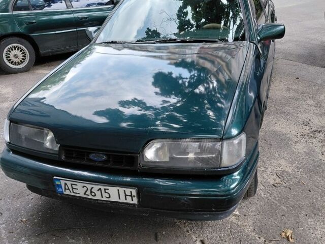 Зеленый Форд Скорпио, объемом двигателя 2 л и пробегом 500 тыс. км за 1331 $, фото 2 на Automoto.ua