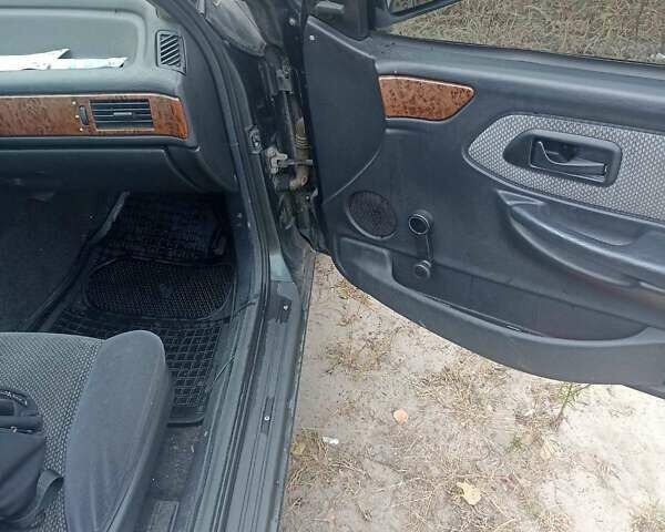 Зеленый Форд Скорпио, объемом двигателя 2 л и пробегом 300 тыс. км за 1800 $, фото 19 на Automoto.ua