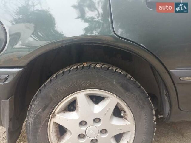 Зеленый Форд Скорпио, объемом двигателя 2 л и пробегом 300 тыс. км за 1800 $, фото 12 на Automoto.ua