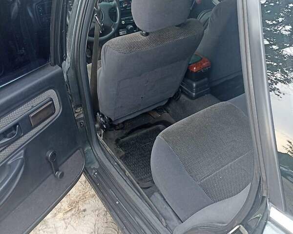 Зеленый Форд Скорпио, объемом двигателя 2 л и пробегом 300 тыс. км за 1800 $, фото 20 на Automoto.ua