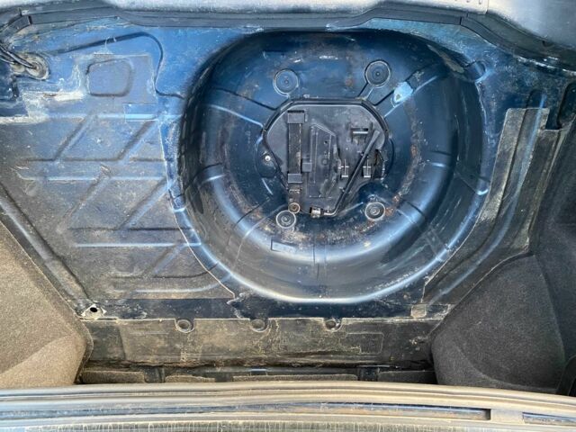 Зеленый Форд Скорпио, объемом двигателя 2 л и пробегом 238 тыс. км за 1300 $, фото 9 на Automoto.ua