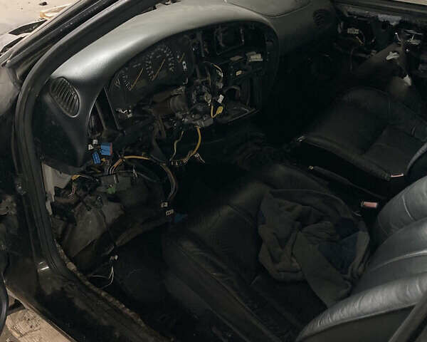 Зеленый Форд Скорпио, объемом двигателя 2 л и пробегом 220 тыс. км за 1000 $, фото 2 на Automoto.ua