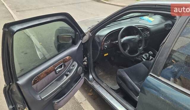 Зеленый Форд Скорпио, объемом двигателя 2 л и пробегом 320 тыс. км за 1400 $, фото 4 на Automoto.ua