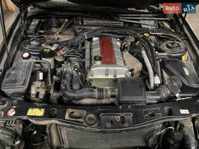 Зеленый Форд Скорпио, объемом двигателя 2 л и пробегом 220 тыс. км за 1000 $, фото 1 на Automoto.ua