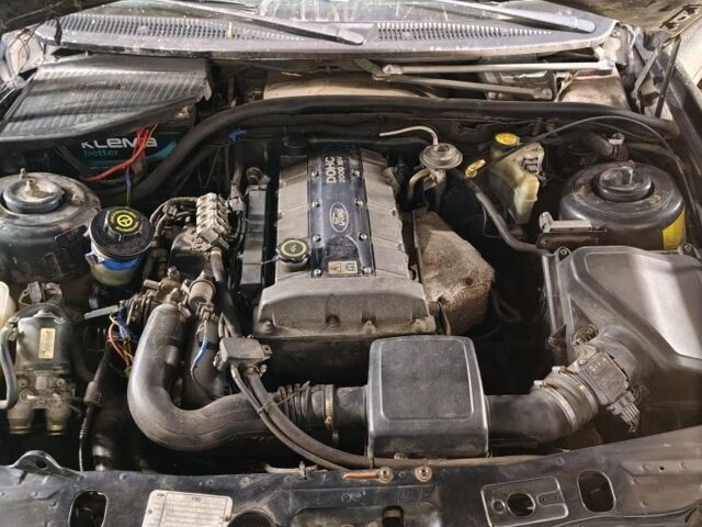 Зелений Форд Скорпіо, об'ємом двигуна 2 л та пробігом 200 тис. км за 1500 $, фото 3 на Automoto.ua