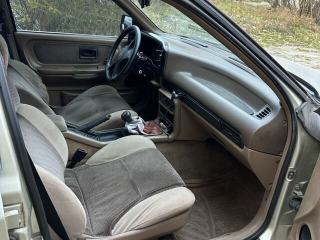 Зелений Форд Скорпіо, об'ємом двигуна 2.4 л та пробігом 418 тис. км за 1000 $, фото 4 на Automoto.ua