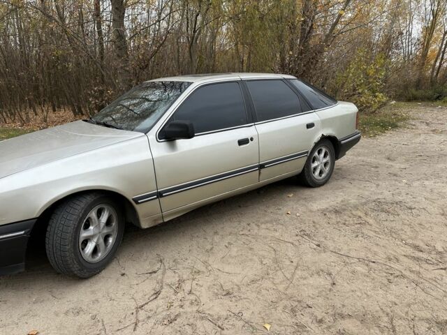 Зелений Форд Скорпіо, об'ємом двигуна 2.4 л та пробігом 418 тис. км за 1000 $, фото 2 на Automoto.ua