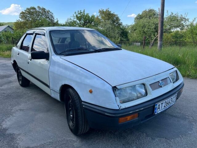 Білий Форд Сієрра, об'ємом двигуна 2 л та пробігом 250 тис. км за 600 $, фото 2 на Automoto.ua
