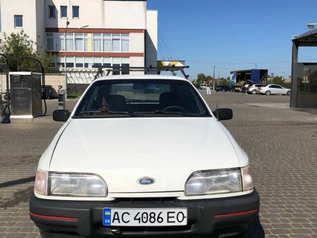 Белый Форд Сиерра, объемом двигателя 1.6 л и пробегом 700 тыс. км за 850 $, фото 20 на Automoto.ua