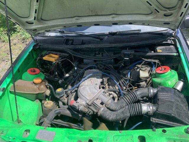 Белый Форд Сиерра, объемом двигателя 3 л и пробегом 185 тыс. км за 709 $, фото 2 на Automoto.ua