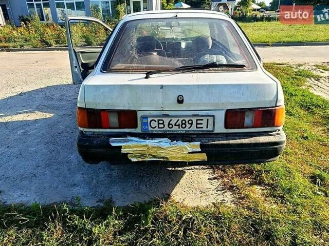 Білий Форд Сієрра, об'ємом двигуна 1.6 л та пробігом 500 тис. км за 700 $, фото 4 на Automoto.ua