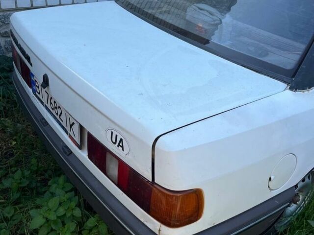 Белый Форд Сиерра, объемом двигателя 1.8 л и пробегом 315 тыс. км за 597 $, фото 5 на Automoto.ua