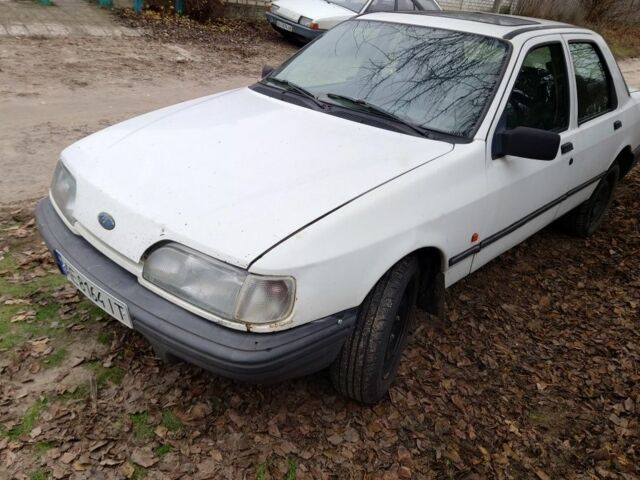 Белый Форд Сиерра, объемом двигателя 2 л и пробегом 100 тыс. км за 550 $, фото 6 на Automoto.ua