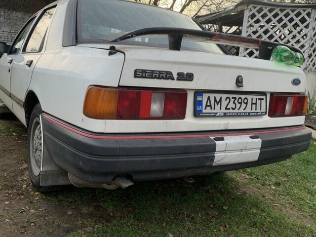 Белый Форд Сиерра, объемом двигателя 2 л и пробегом 3 тыс. км за 859 $, фото 2 на Automoto.ua