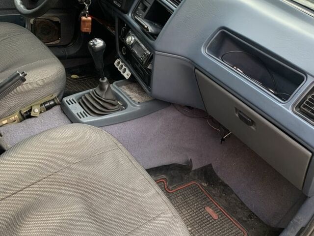 Белый Форд Сиерра, объемом двигателя 2 л и пробегом 3 тыс. км за 859 $, фото 3 на Automoto.ua