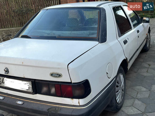 Белый Форд Сиерра, объемом двигателя 0 л и пробегом 350 тыс. км за 901 $, фото 2 на Automoto.ua
